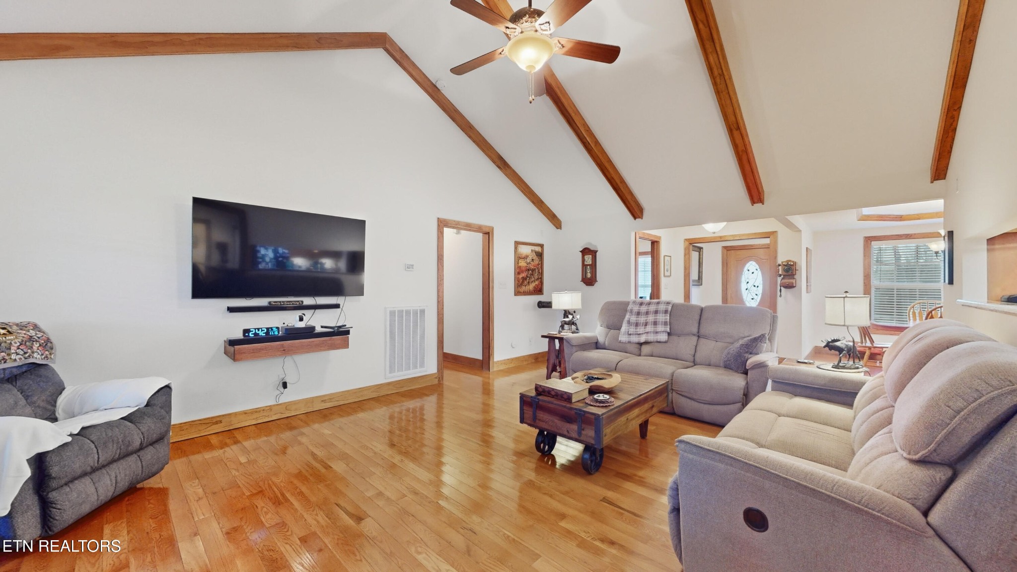 8115 Bell Campground Road Powell, TN 37849 - Photo 9 of 54 Gallery Image 9