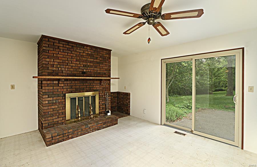 13924 Klaus Lake Road Highland, IL 62249 - Photo 15 of 55