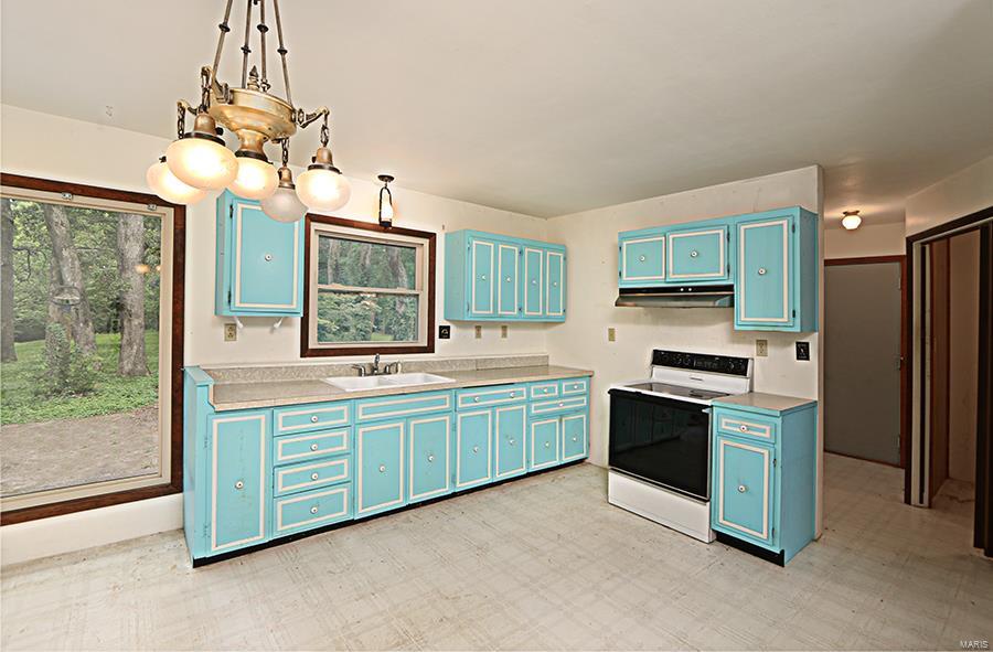 13924 Klaus Lake Road Highland, IL 62249 - Photo 16 of 55