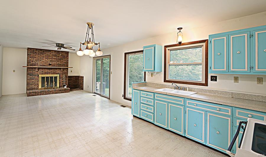 13924 Klaus Lake Road Highland, IL 62249 - Photo 18 of 55