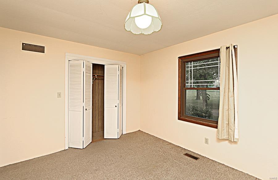 13924 Klaus Lake Road Highland, IL 62249 - Photo 29 of 55