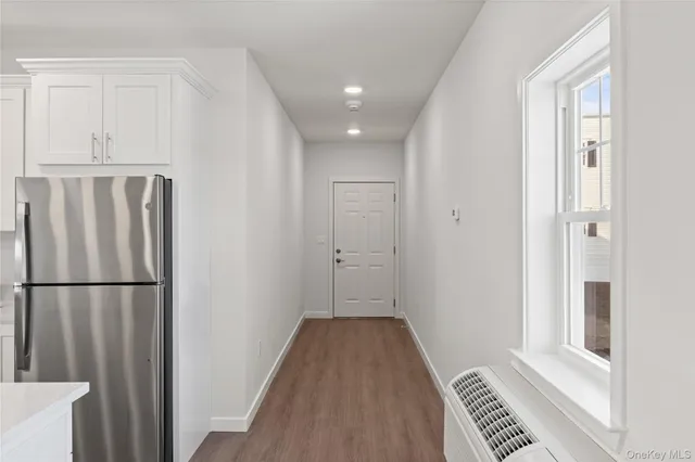 $2,500 | 227 4th Avenue, Unit 203C, Bay Shore, NY 11706