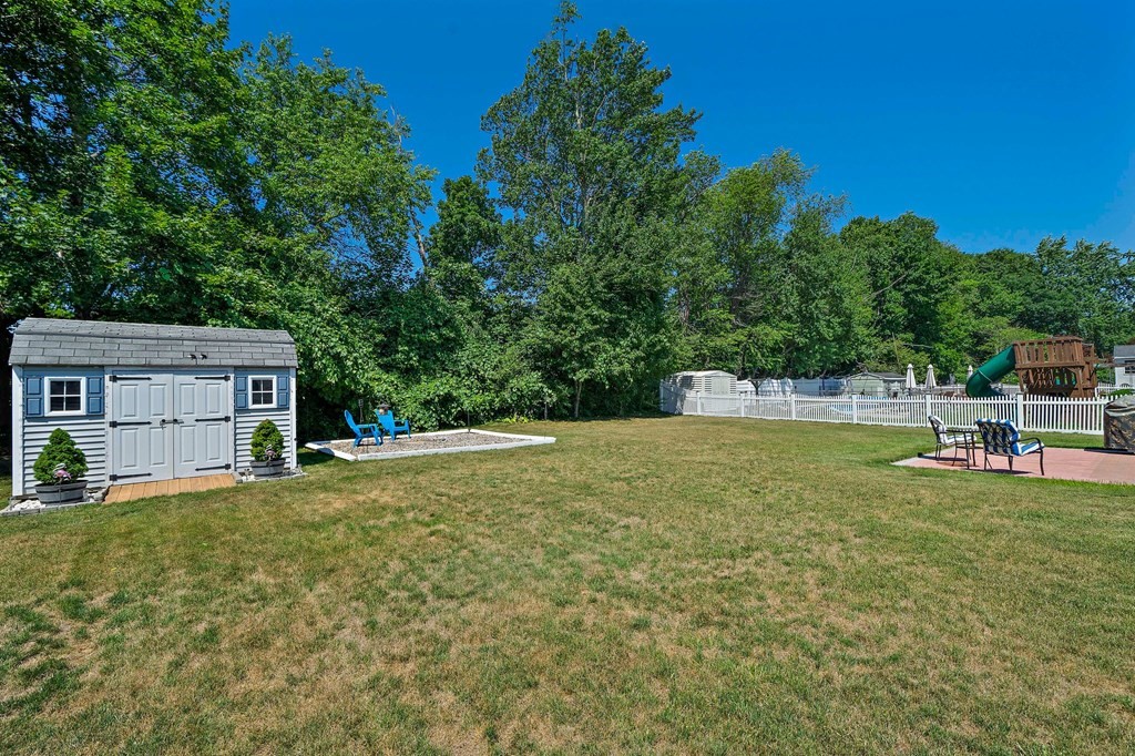 125 Plymouth Road Bellingham, MA 02019 - Photo 27 of 29 Gallery Image 27