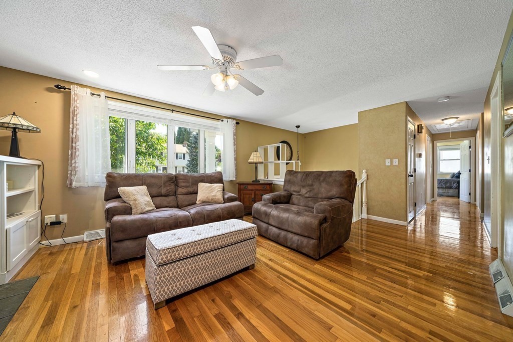 125 Plymouth Road Bellingham, MA 02019 - Photo 10 of 29 Gallery Image 10