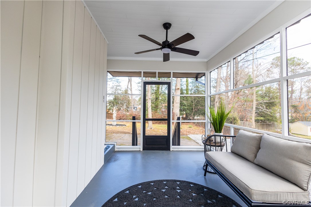 7714 Cherokee Road Richmond, VA 23225 - Photo 45 of 48 a living room with furniture and a large window