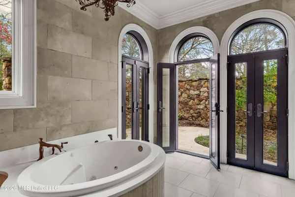 $2,300,000 | 4028 Old Canton Road, Jackson, MS 39216