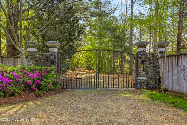 $2,300,000 | 4028 Old Canton Road, Jackson, MS 39216