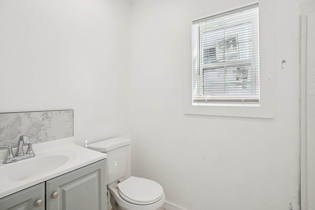 79-81 Bemis Road, Unit 1 Fitchburg, MA 01420 - Photo 11 of 21