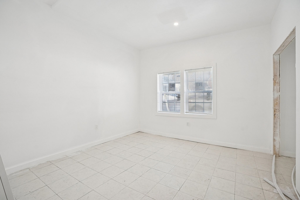 79-81 Bemis Road, Unit 1 Fitchburg, MA 01420 - Photo 13 of 21