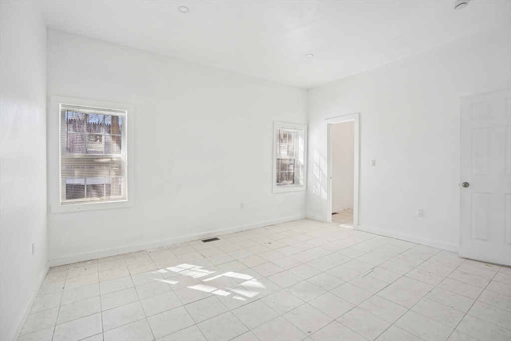 79-81 Bemis Road, Unit 1 Fitchburg, MA 01420 - Photo 6 of 21