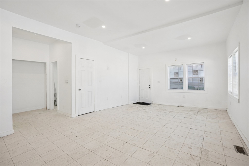 79-81 Bemis Road, Unit 1 Fitchburg, MA 01420 - Photo 8 of 21