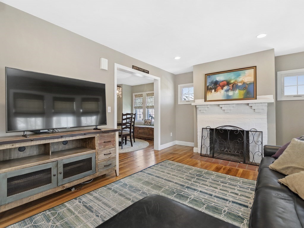 9 Hawthorne Road Waltham, MA 02451 - Photo 12 of 38 Gallery Image 12