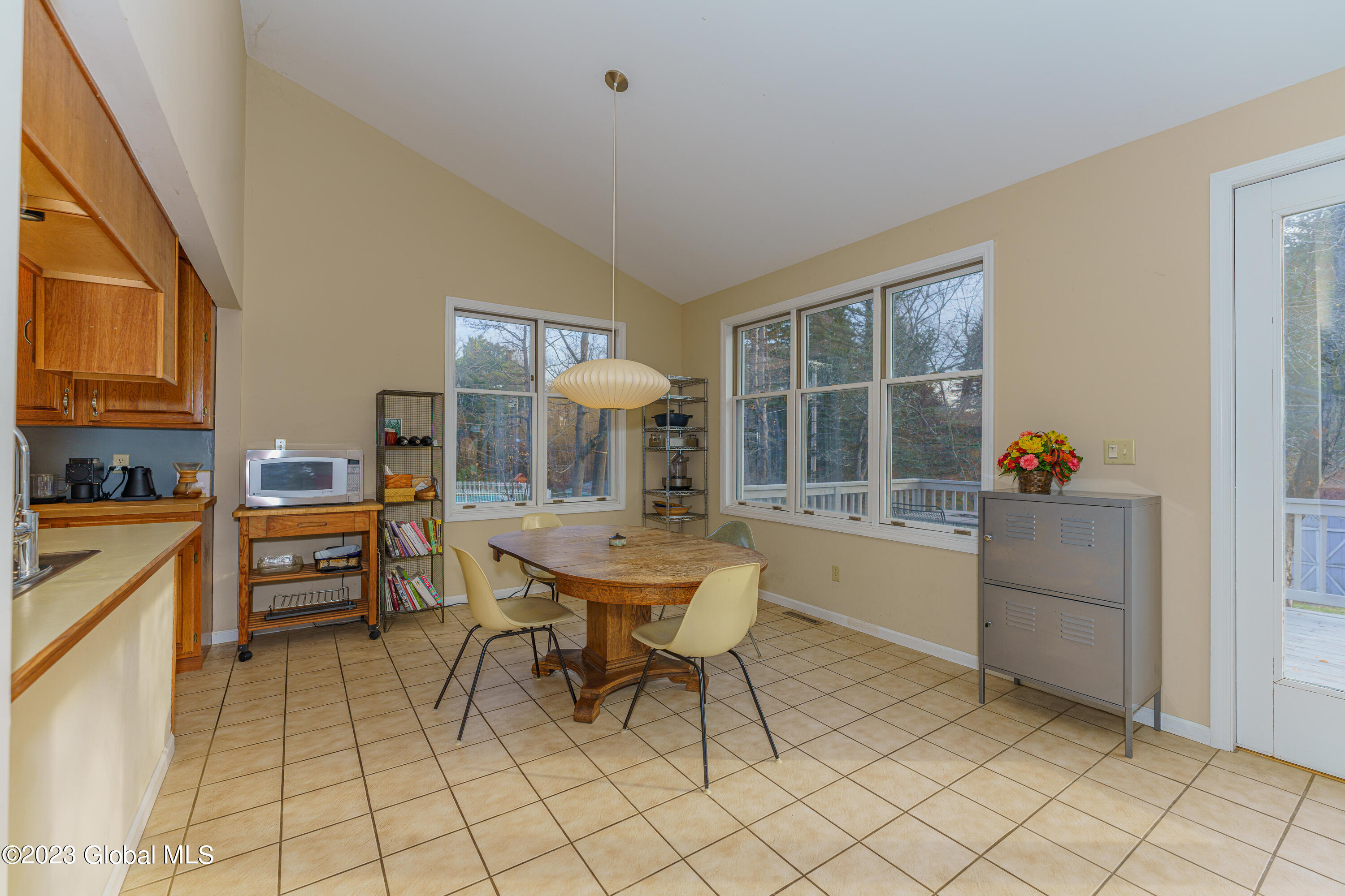 1316 Ruffner Road Niskayuna, NY 12309 - Photo 15 of 50 4 Kitchen 7