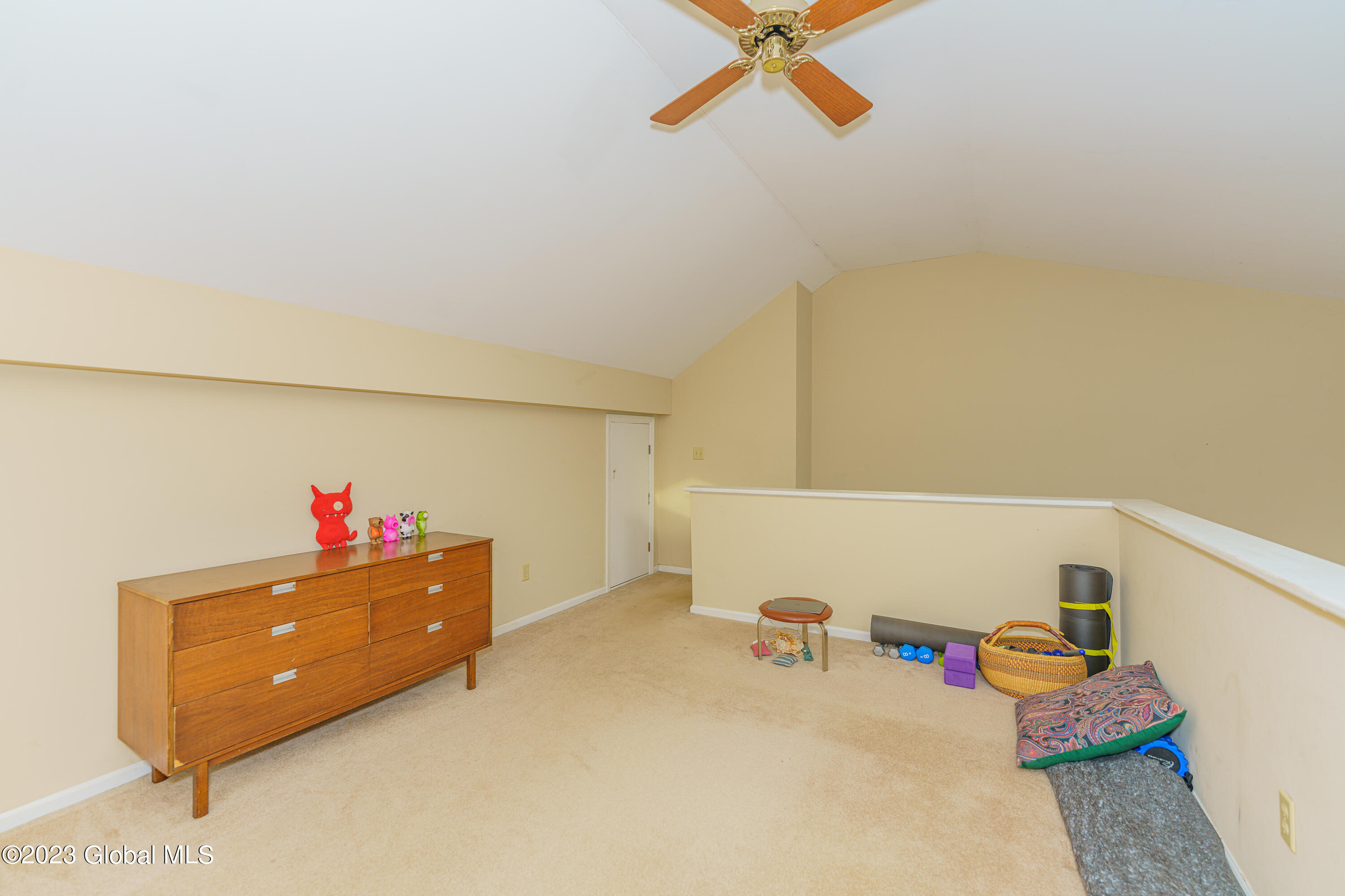 1316 Ruffner Road Niskayuna, NY 12309 - Photo 21 of 50 6 Loft 2