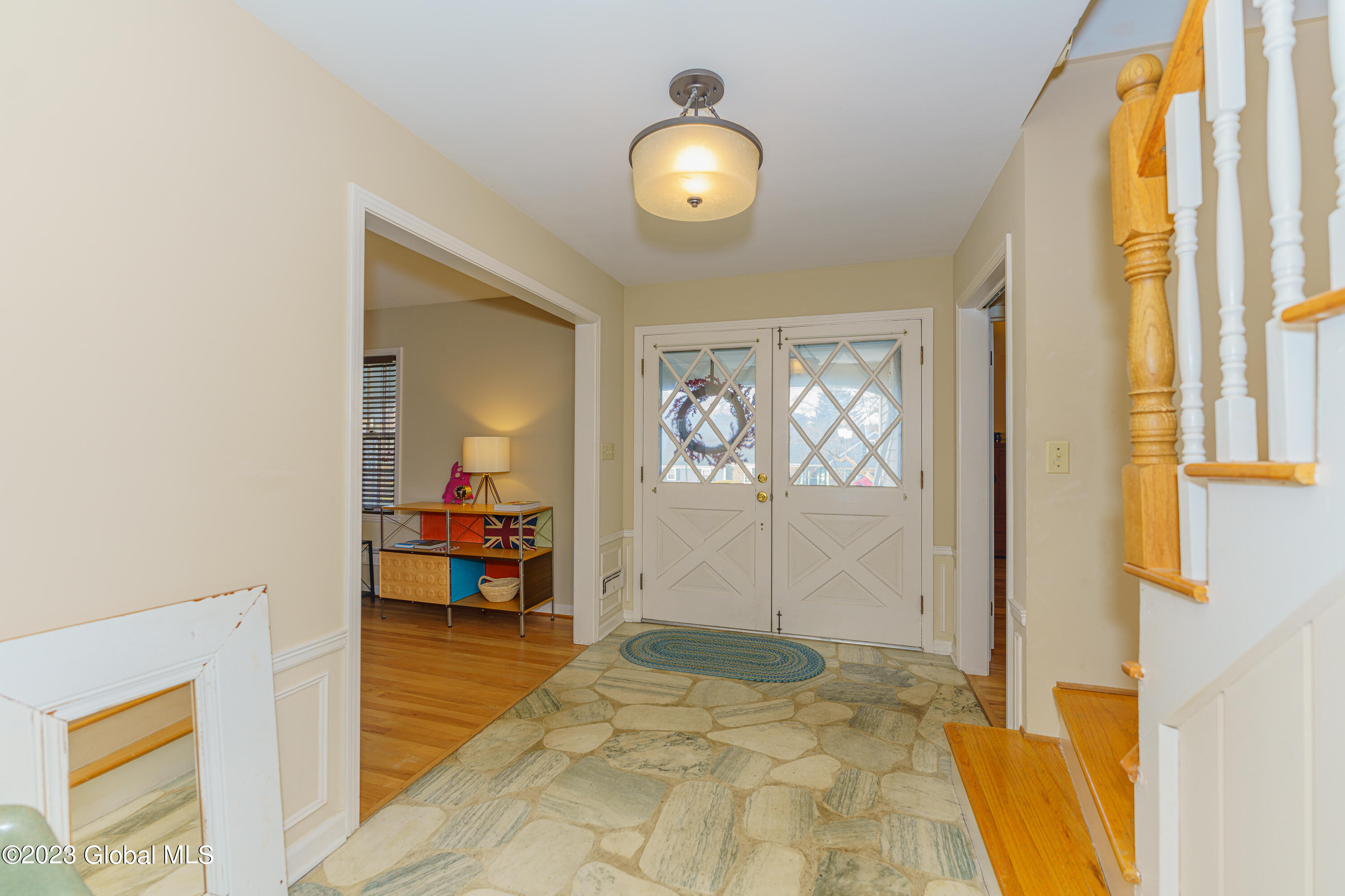 1316 Ruffner Road Niskayuna, NY 12309 - Photo 4 of 50 1 Entryway 1