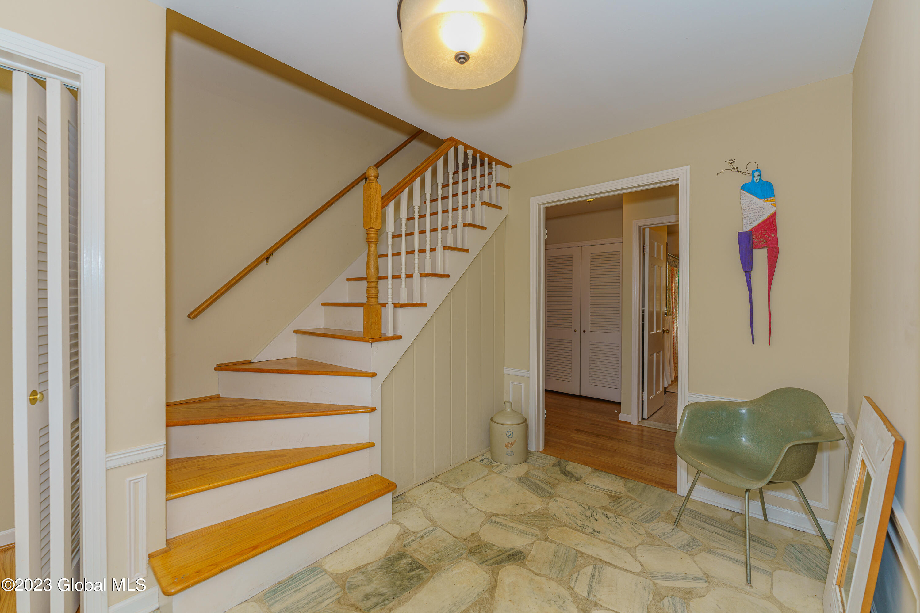 1316 Ruffner Road Niskayuna, NY 12309 - Photo 5 of 50 1 Entryway 2