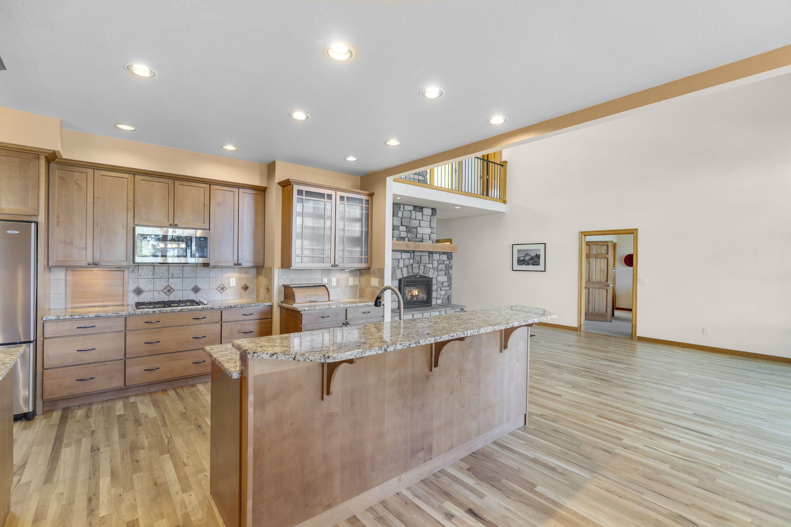 3645 Northwest Falcon Ridge Bend, OR 97703 - Photo 16 of 49 15