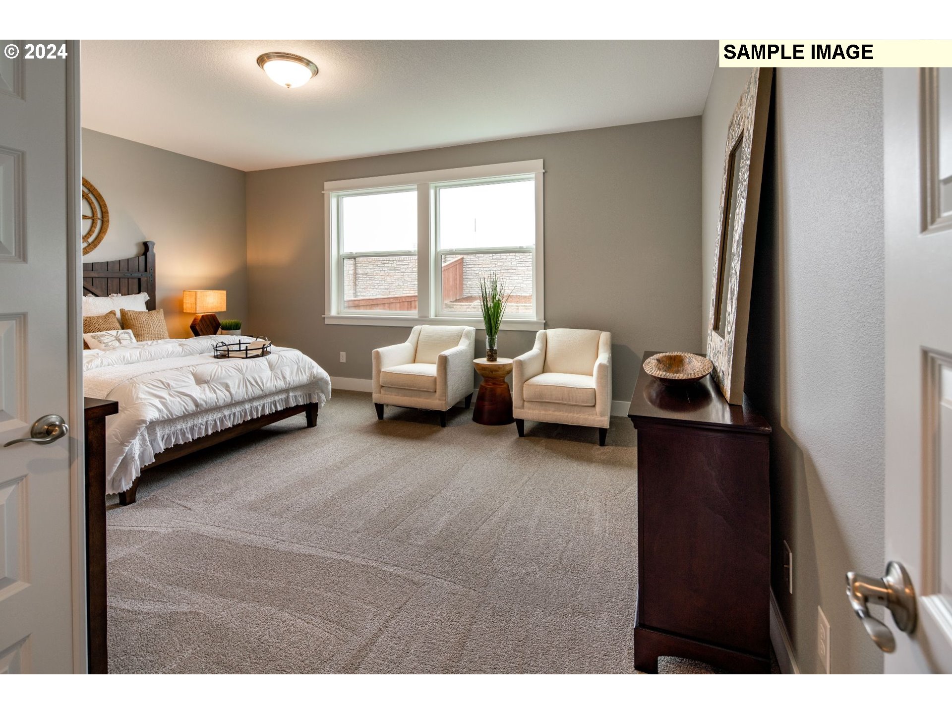 421 North 11th Way Ridgefield, WA 98642 - Photo 13 of 19 a room with bed and window