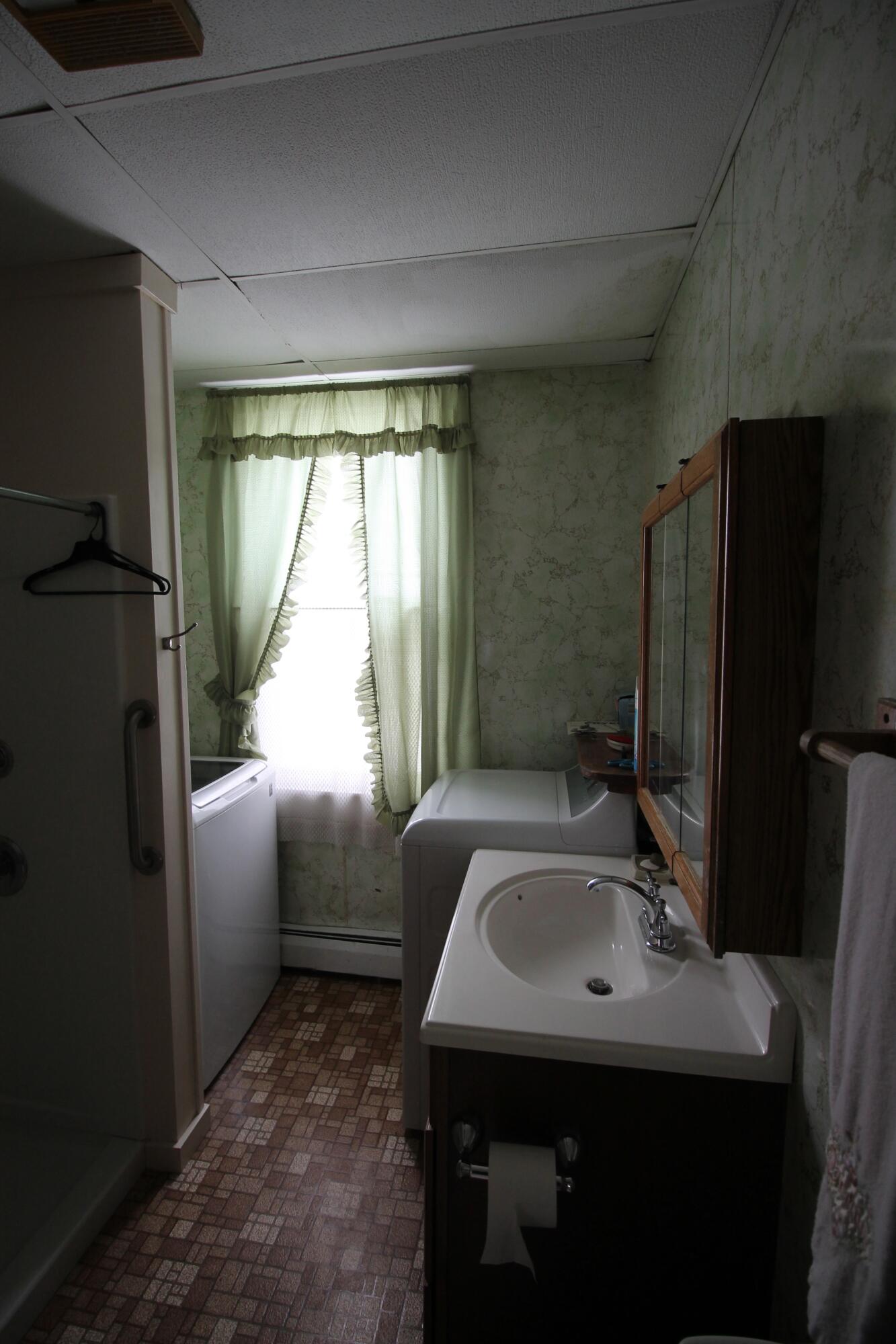 11 Morrison Road Westport, NY 12993 - Photo 12 of 57 Gallery Image 12