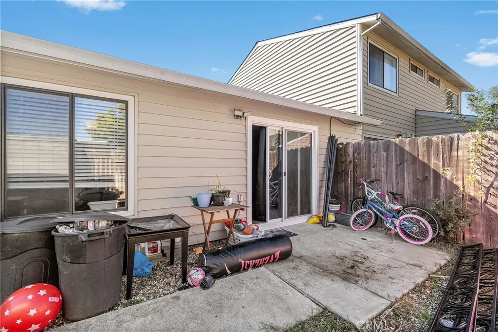 631 North Street, Unit 631 Corning, CA 96021 - Photo 38 of 39 a view of a chairs and table in a patio