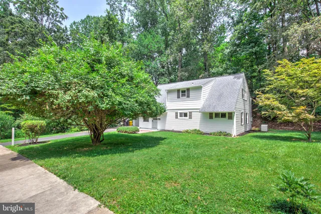 $557,500 | 8407 Hull Drive, Glenside, PA 19038