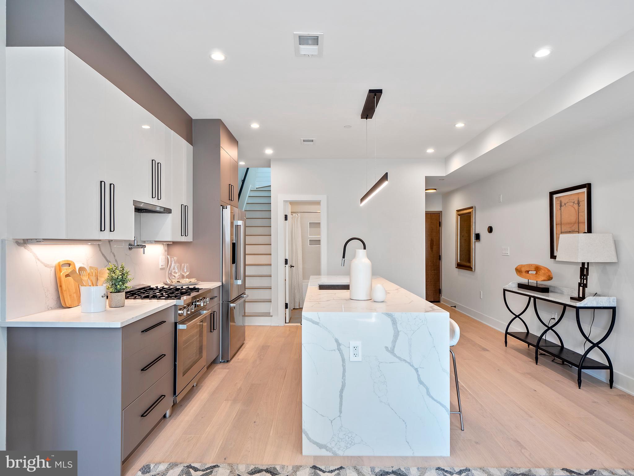 2466 Ontario Road Northwest, Unit 6 Washington, DC 20009 - Photo 14 of 29 Gallery Image 14