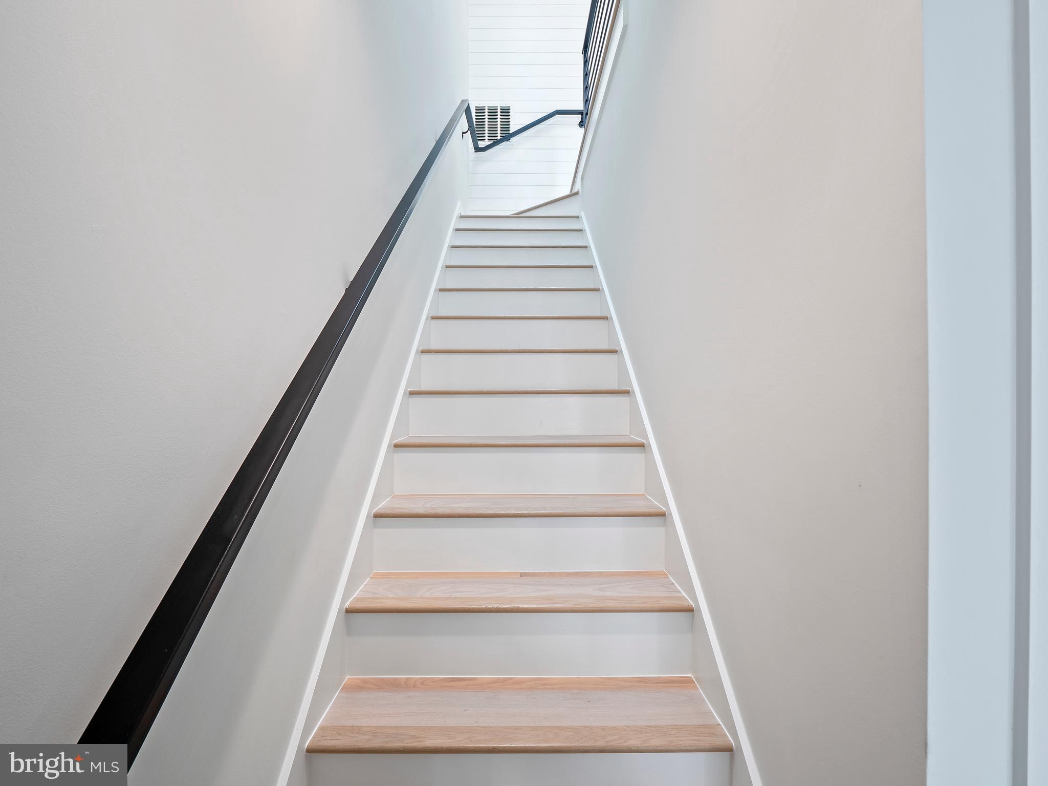 2466 Ontario Road Northwest, Unit 6 Washington, DC 20009 - Photo 16 of 29 Gallery Image 16