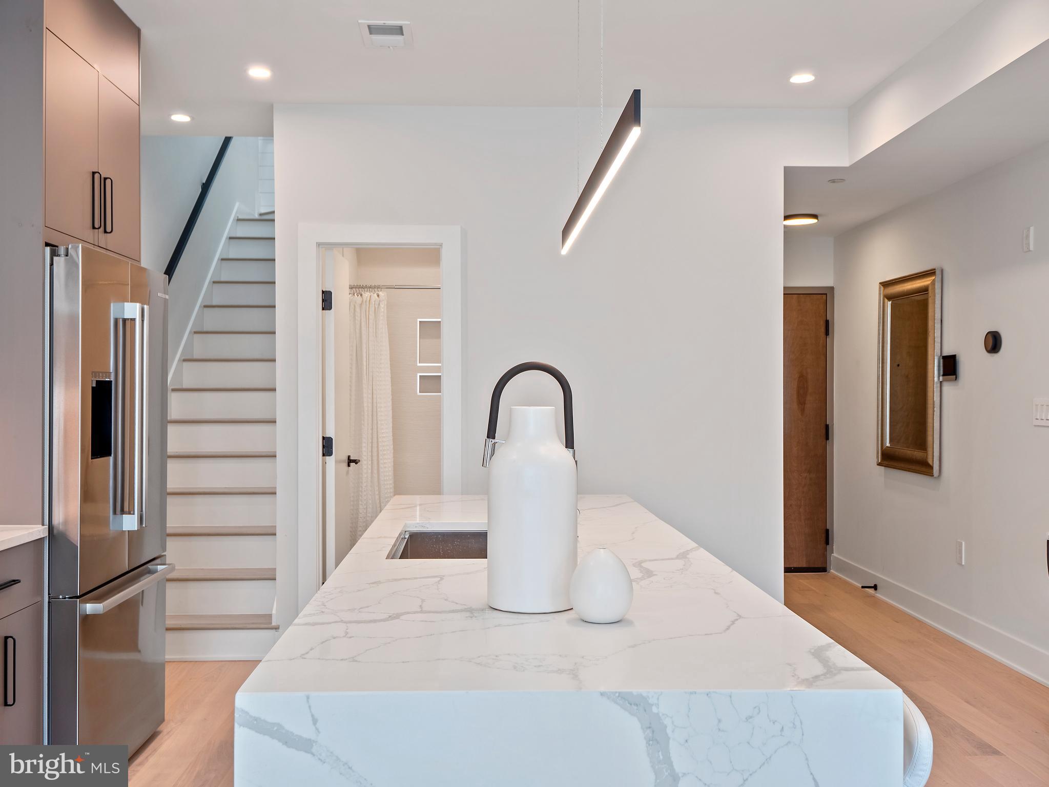 2466 Ontario Road Northwest, Unit 6 Washington, DC 20009 - Photo 4 of 29 Gallery Image 4