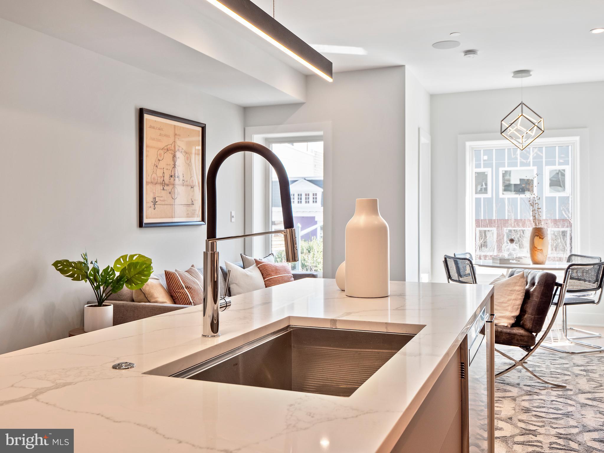 2466 Ontario Road Northwest, Unit 6 Washington, DC 20009 - Photo 6 of 29 Gallery Image 6