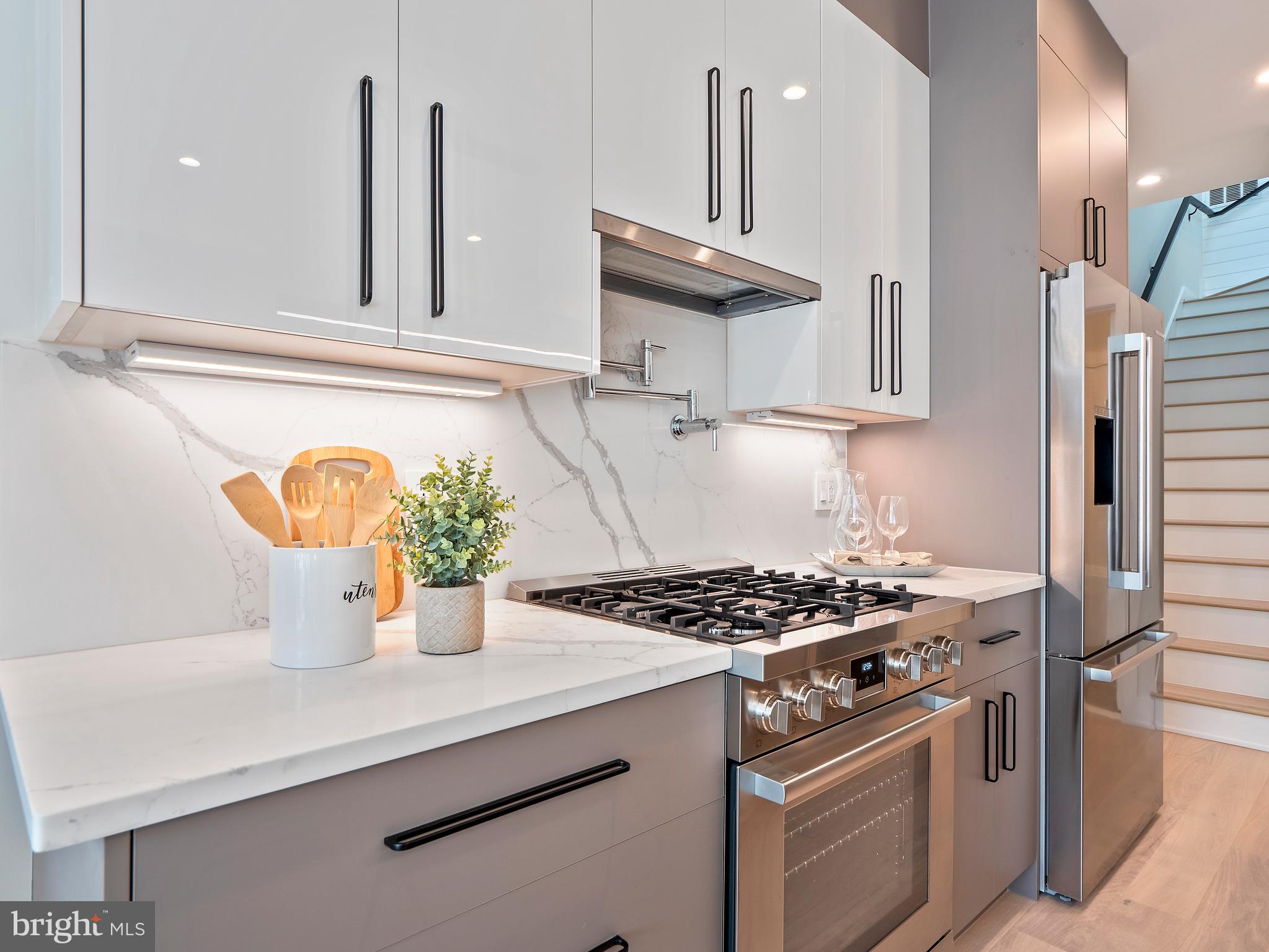 2466 Ontario Road Northwest, Unit 6 Washington, DC 20009 - Photo 8 of 29 Gallery Image 8