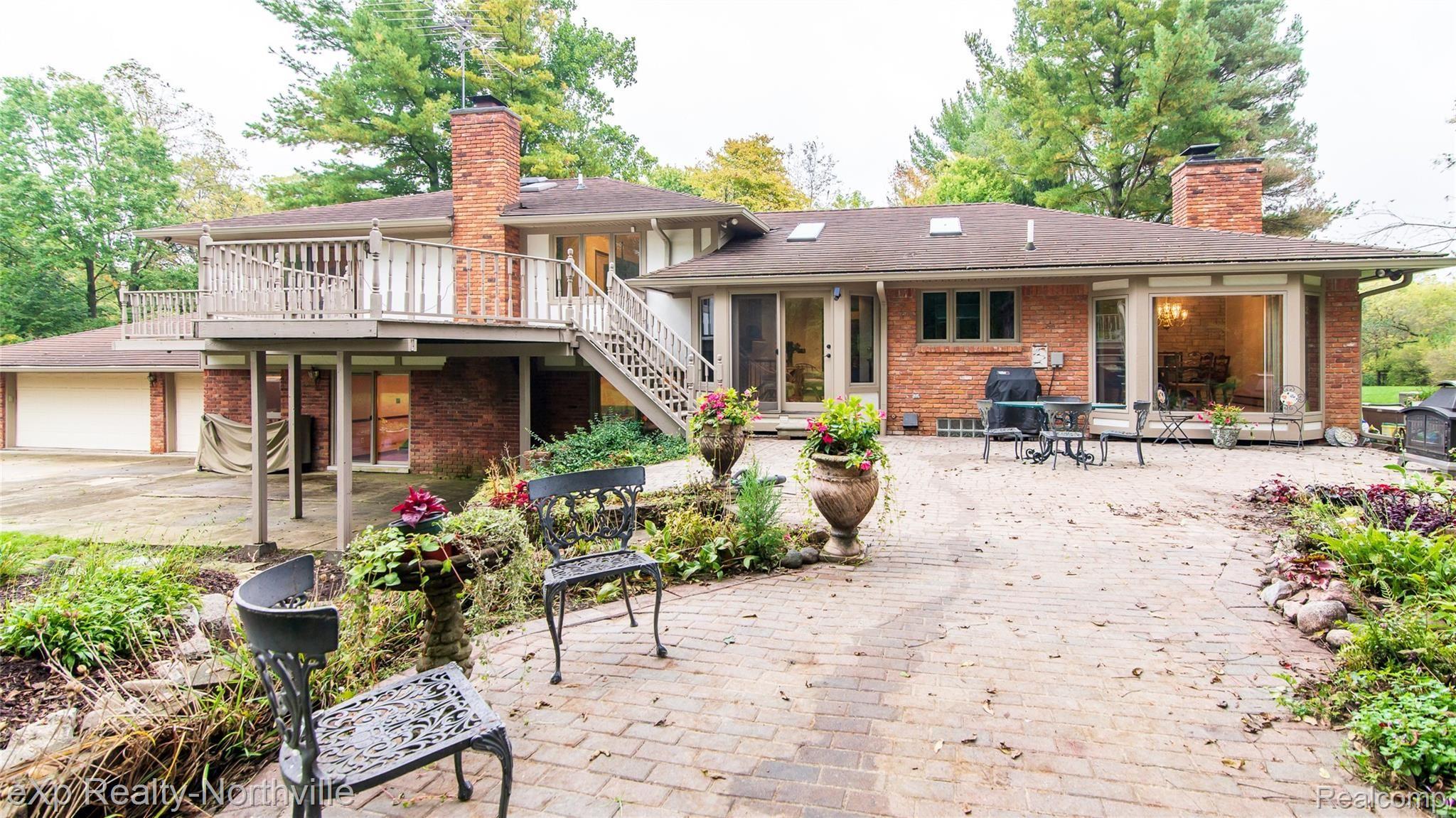 22265 Currie Road Northville, MI 48167 - Photo 11 of 86 010_3.jpg
