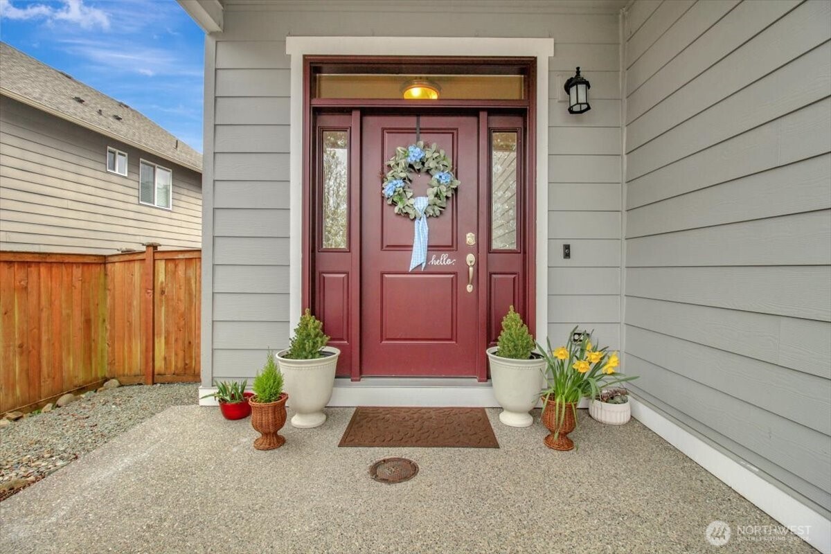 5488 Buckhorn Way Mount Vernon, WA 98273 - Photo 3 of 40 a view of porch with seating space
