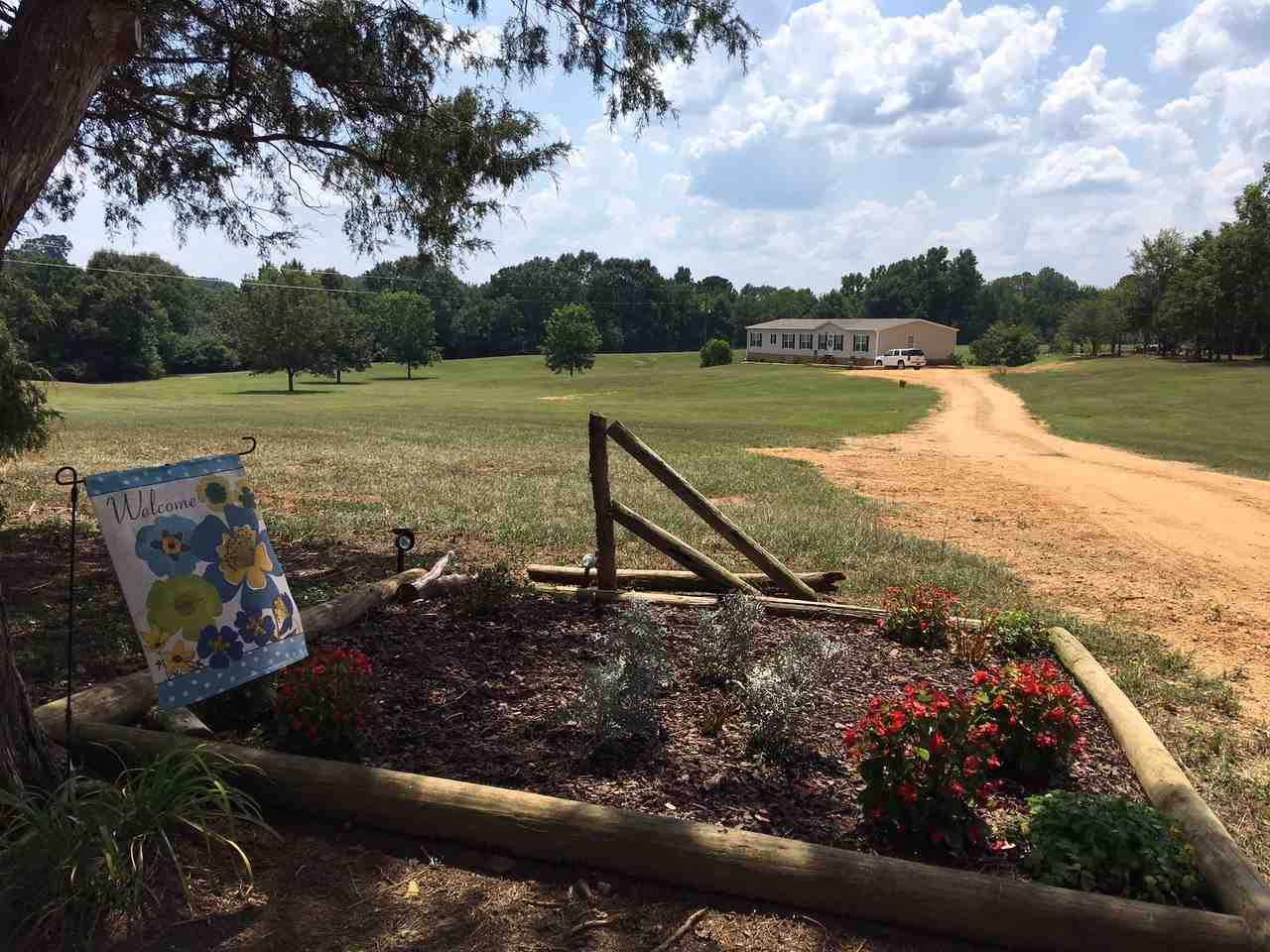 425 Blackwell Road Mendenhall, MS 39114 - Photo 1 of 47 Photo 1