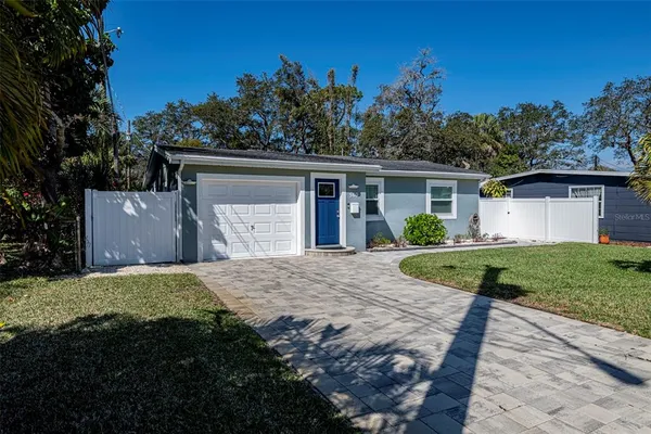 $2,750 | 569 Bamboo Drive South, St. Petersburg, FL 33707