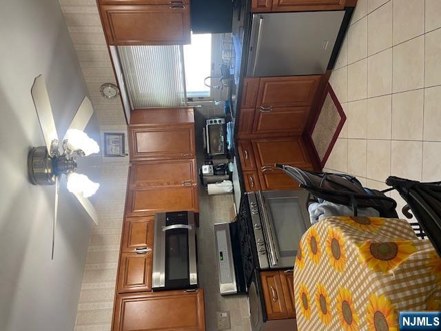 82 Azalea Street Paramus, NJ 07652 - Photo 2 of 14