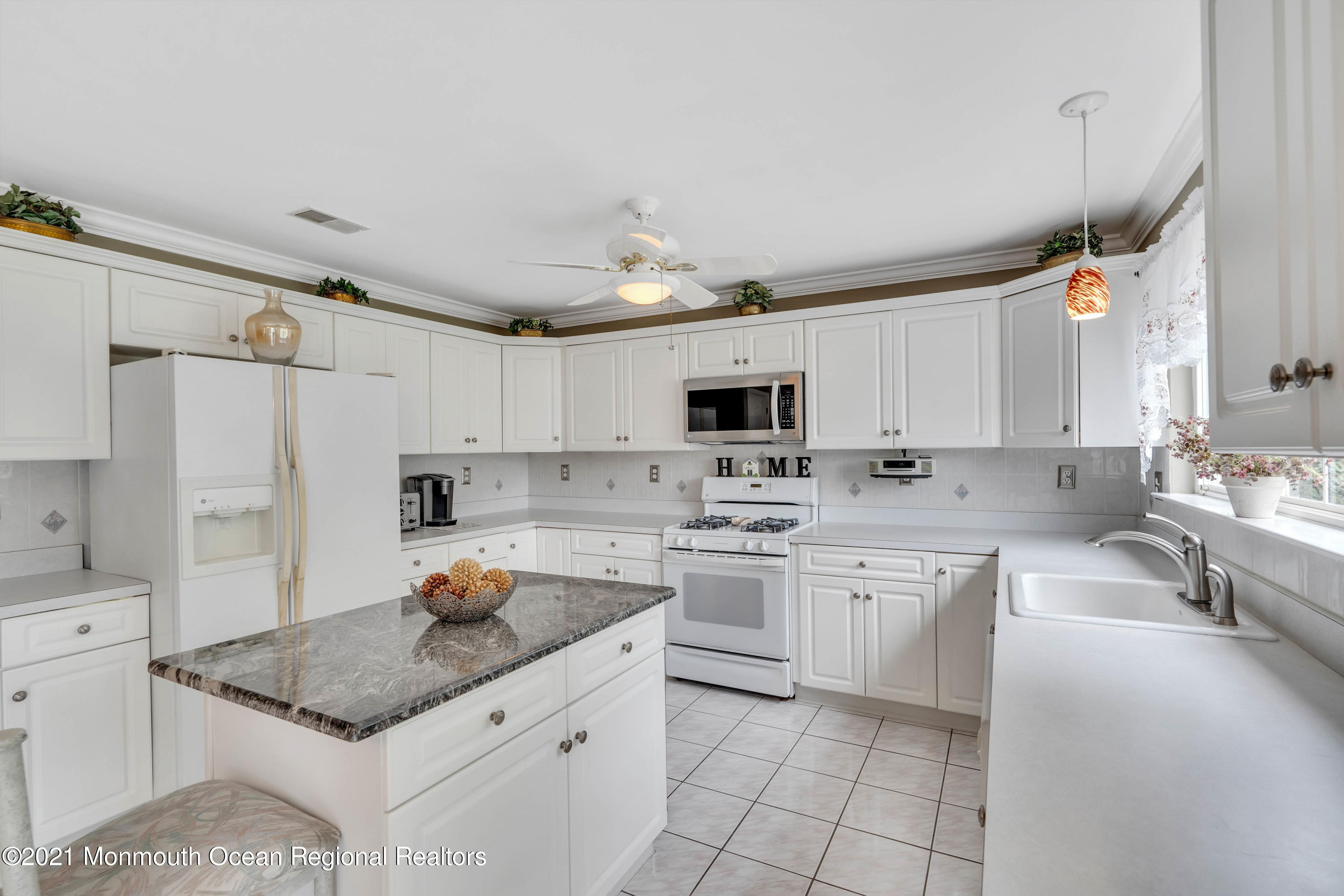 324 Meadowood Road Jackson, NJ 08527 - Photo 22 of 50 030_dsc09337