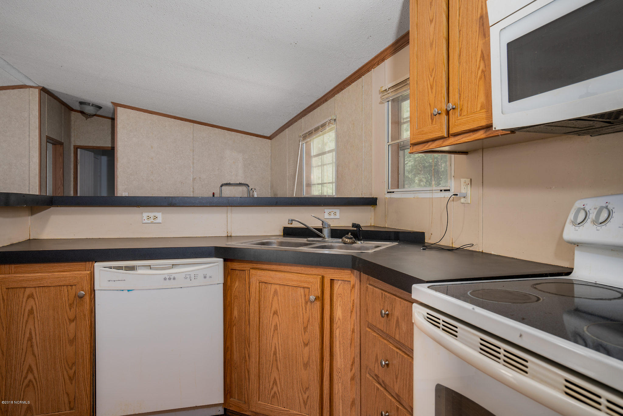 6000 West Baker Road Wilson, NC 27896 - Photo 6 of 22 007-6000WBakerRd-Wilson-NC-27896-small