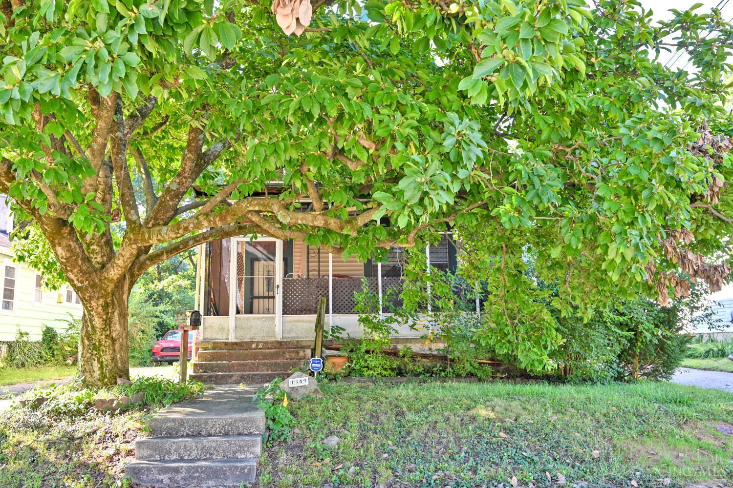 1359 Section Road Cincinnati, OH 45237 - Photo 2 of 25 Gallery Image 2