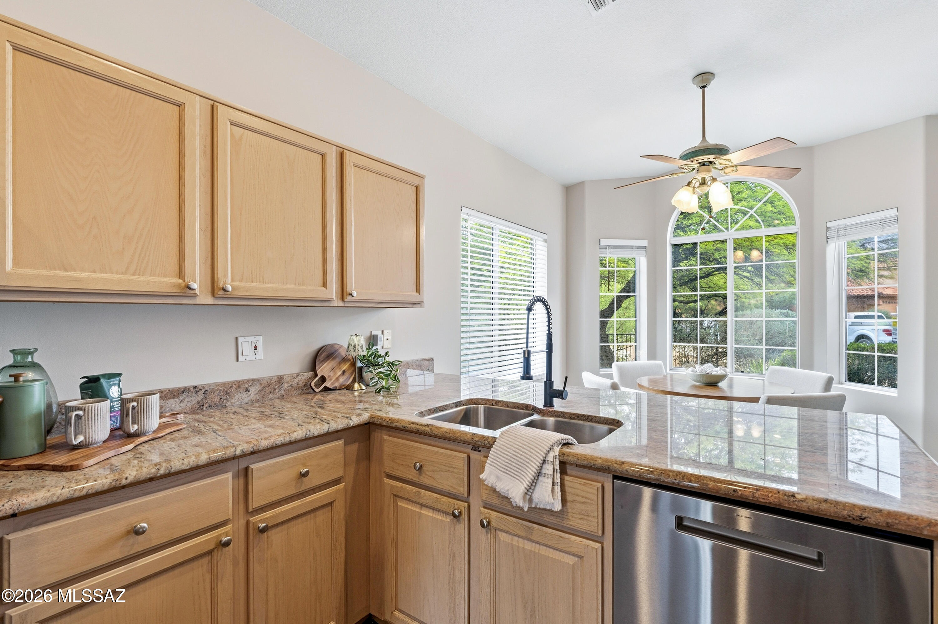 7712 East Elk Creek Road Tucson, AZ 85750 - Photo 13 of 48