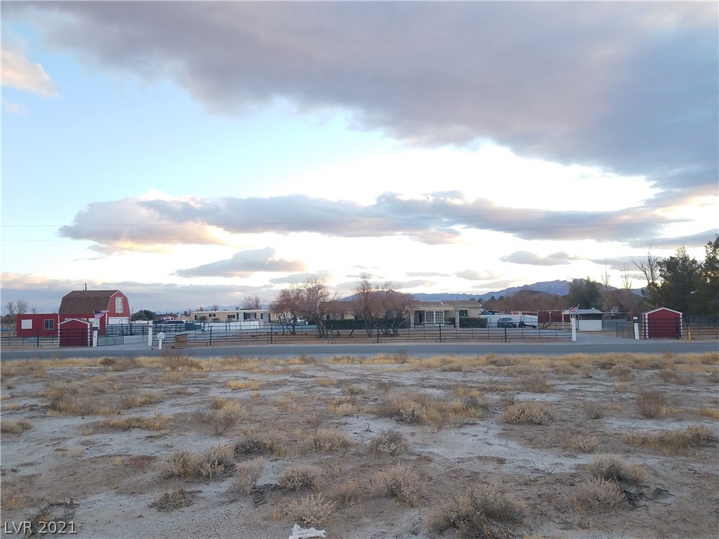 3901 West Blosser Ranch Road Pahrump, NV 89060 - Photo 3 of 38 Gallery Image 3