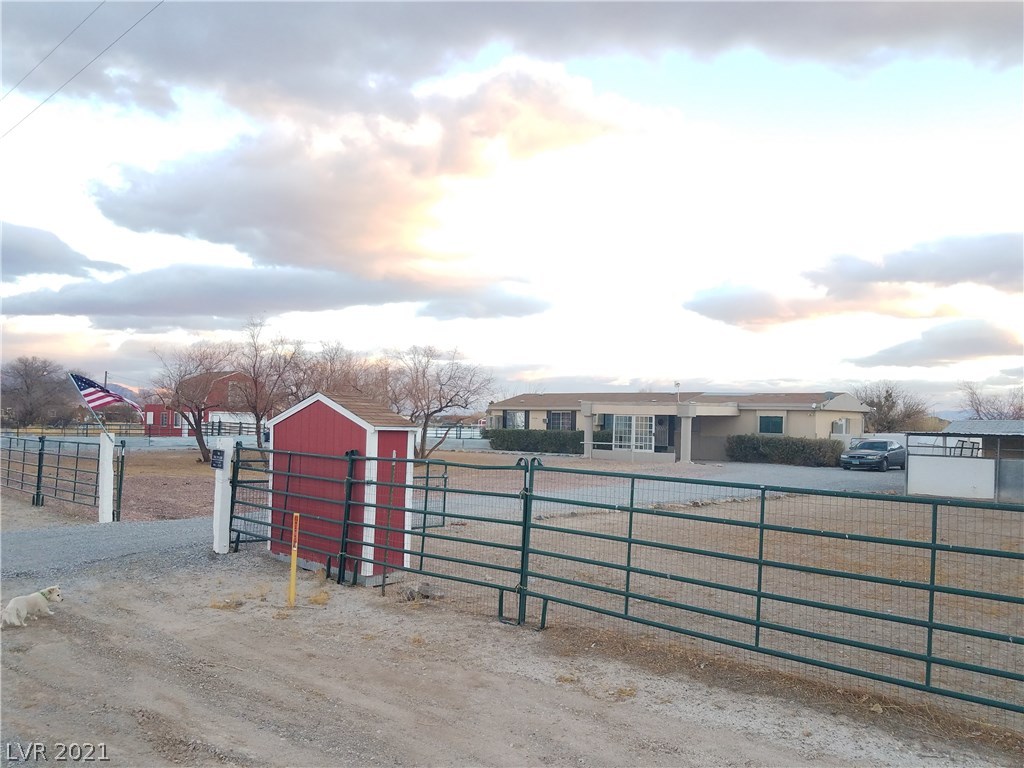 3901 West Blosser Ranch Road Pahrump, NV 89060 - Photo 36 of 38 Gallery Image 36