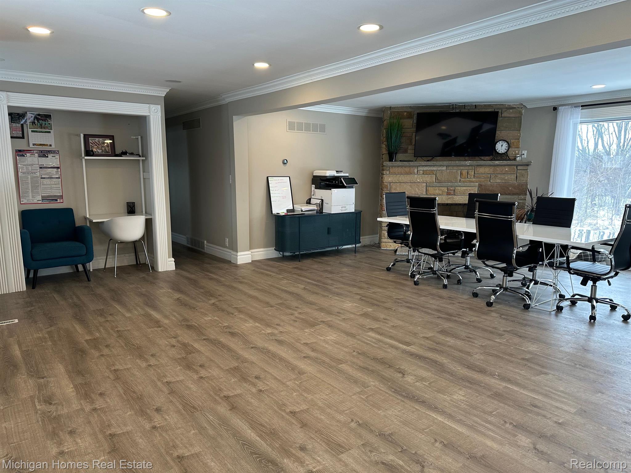 8089 North Holly Road Grand Blanc, MI 48439 - Photo 14 of 31