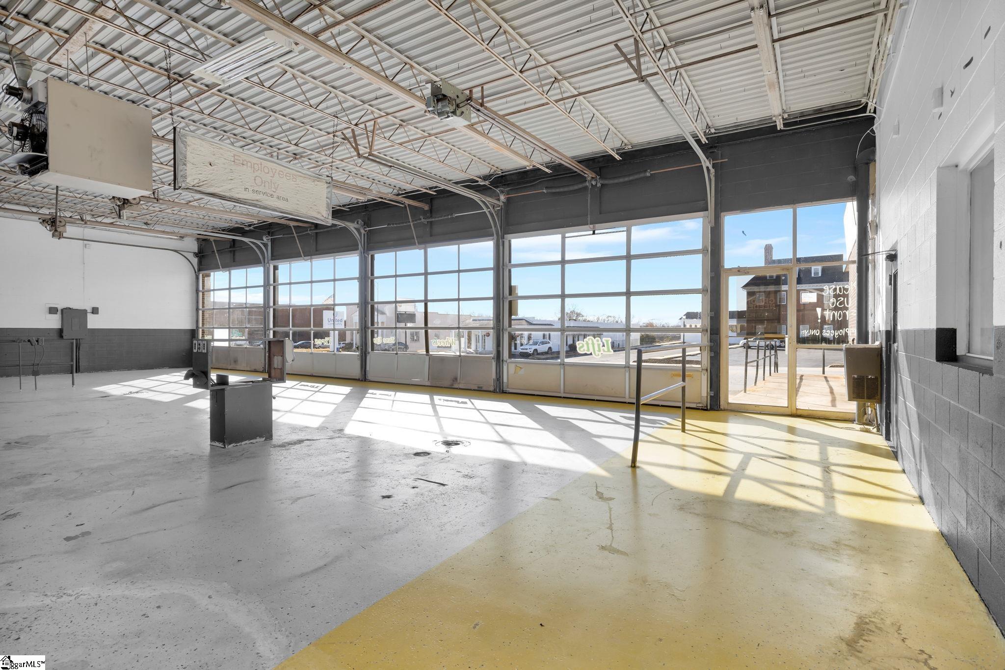 904 North Main Street Anderson, SC 29621 - Photo 14 of 36