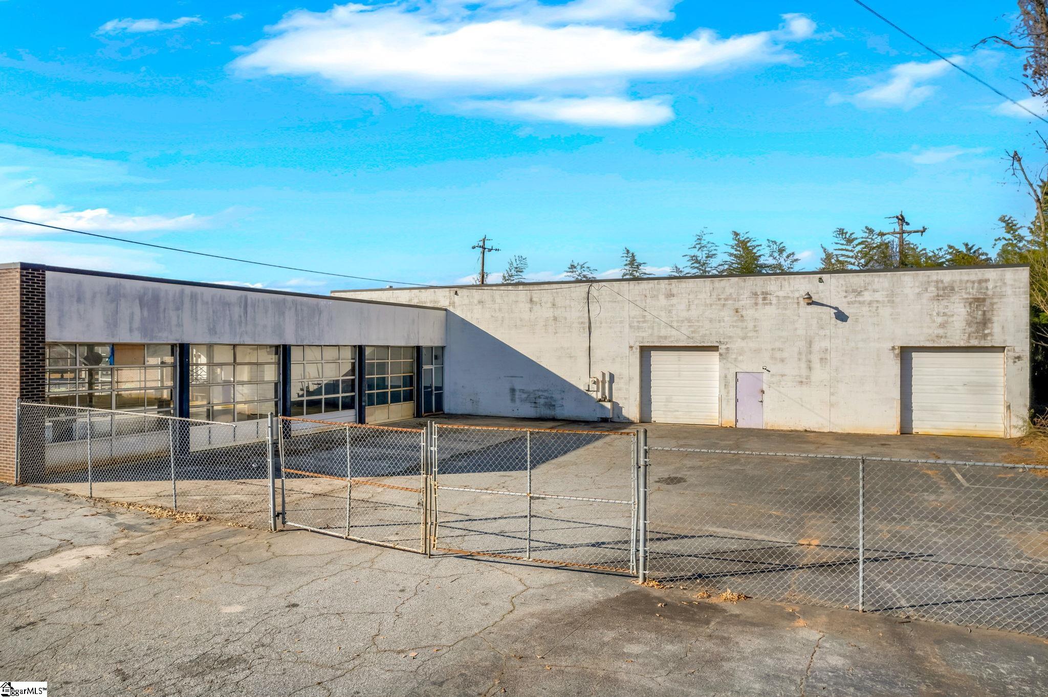 904 North Main Street Anderson, SC 29621 - Photo 29 of 36