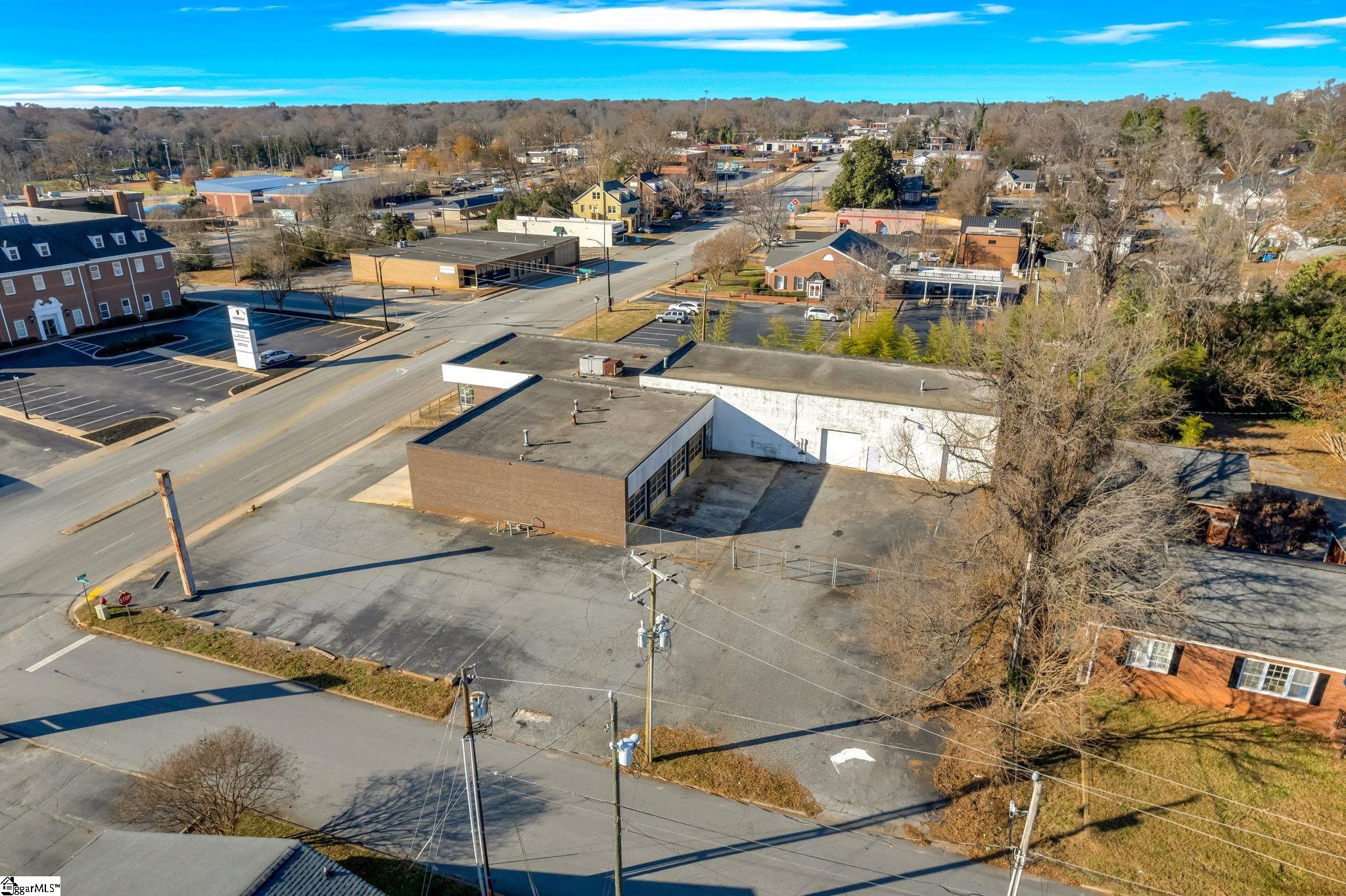 904 North Main Street Anderson, SC 29621 - Photo 31 of 36