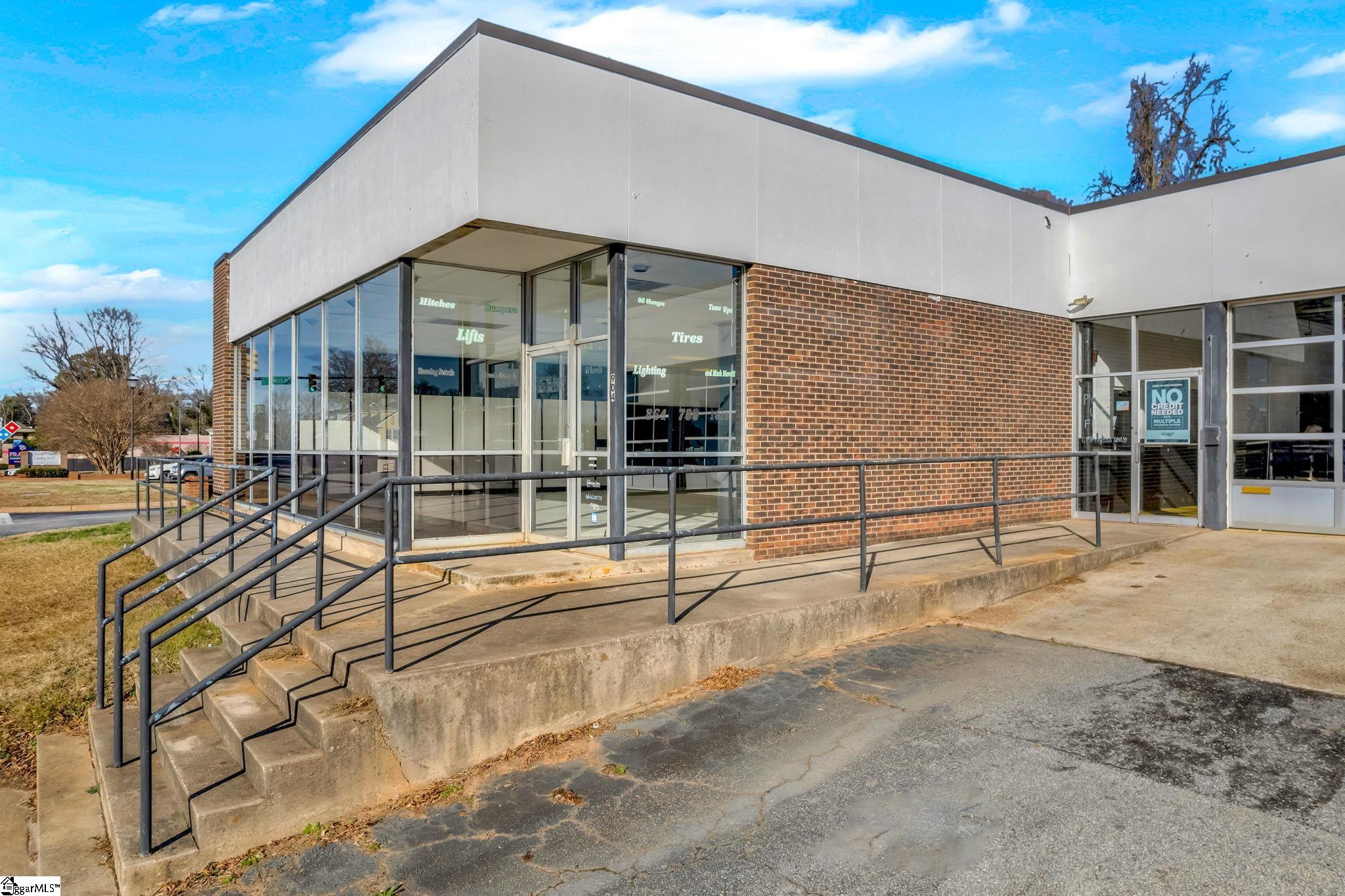 904 North Main Street Anderson, SC 29621 - Photo 4 of 36