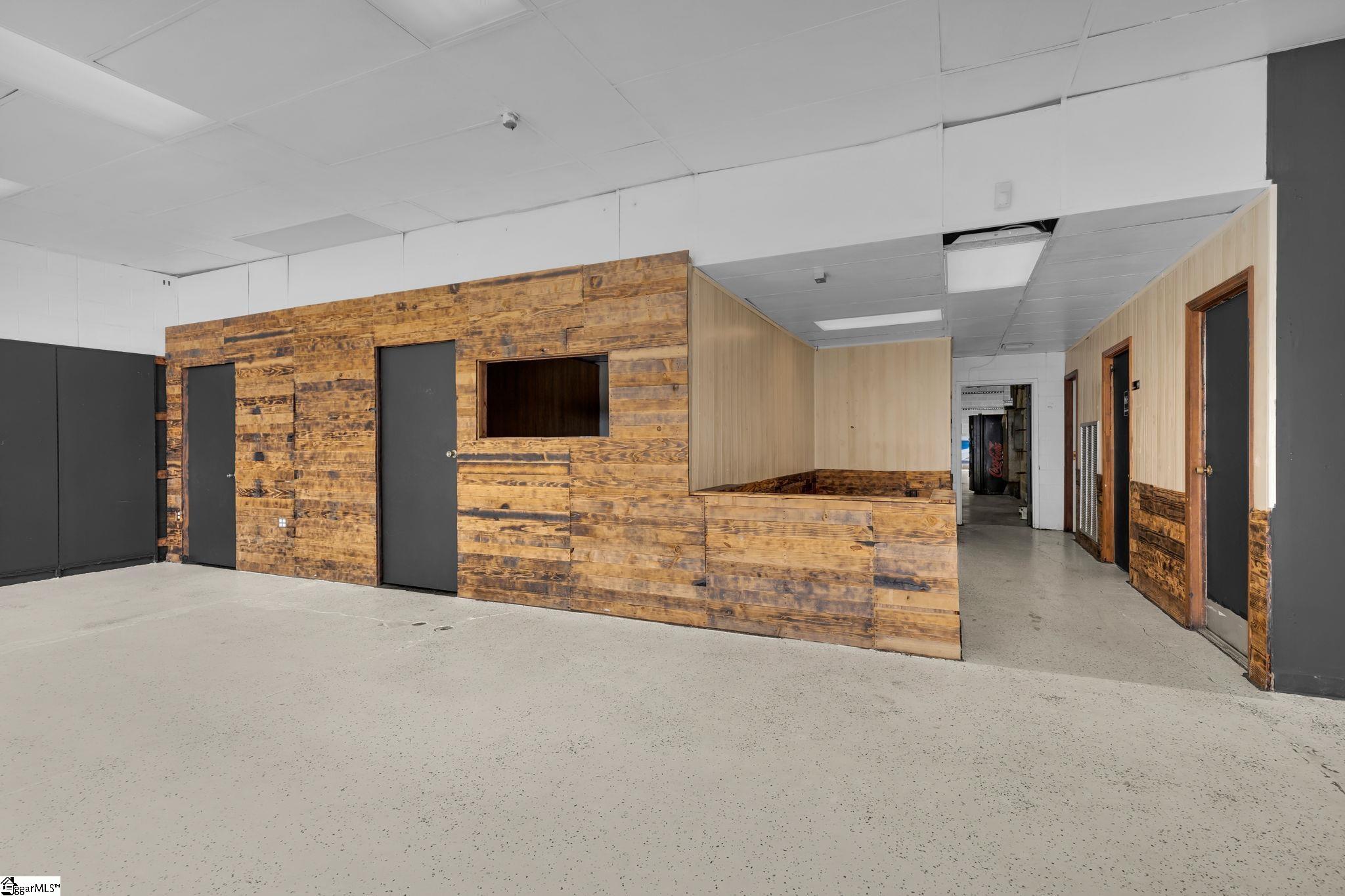 904 North Main Street Anderson, SC 29621 - Photo 5 of 36