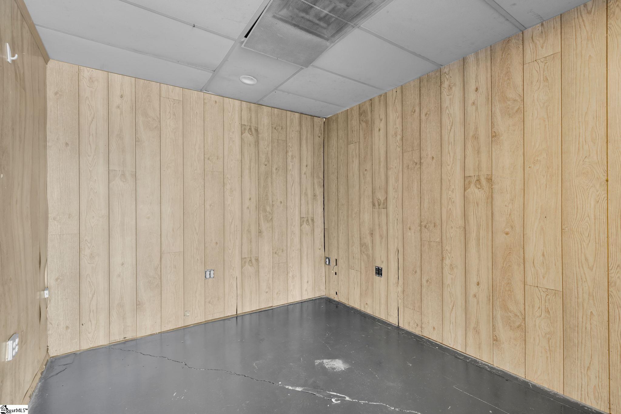 904 North Main Street Anderson, SC 29621 - Photo 9 of 36