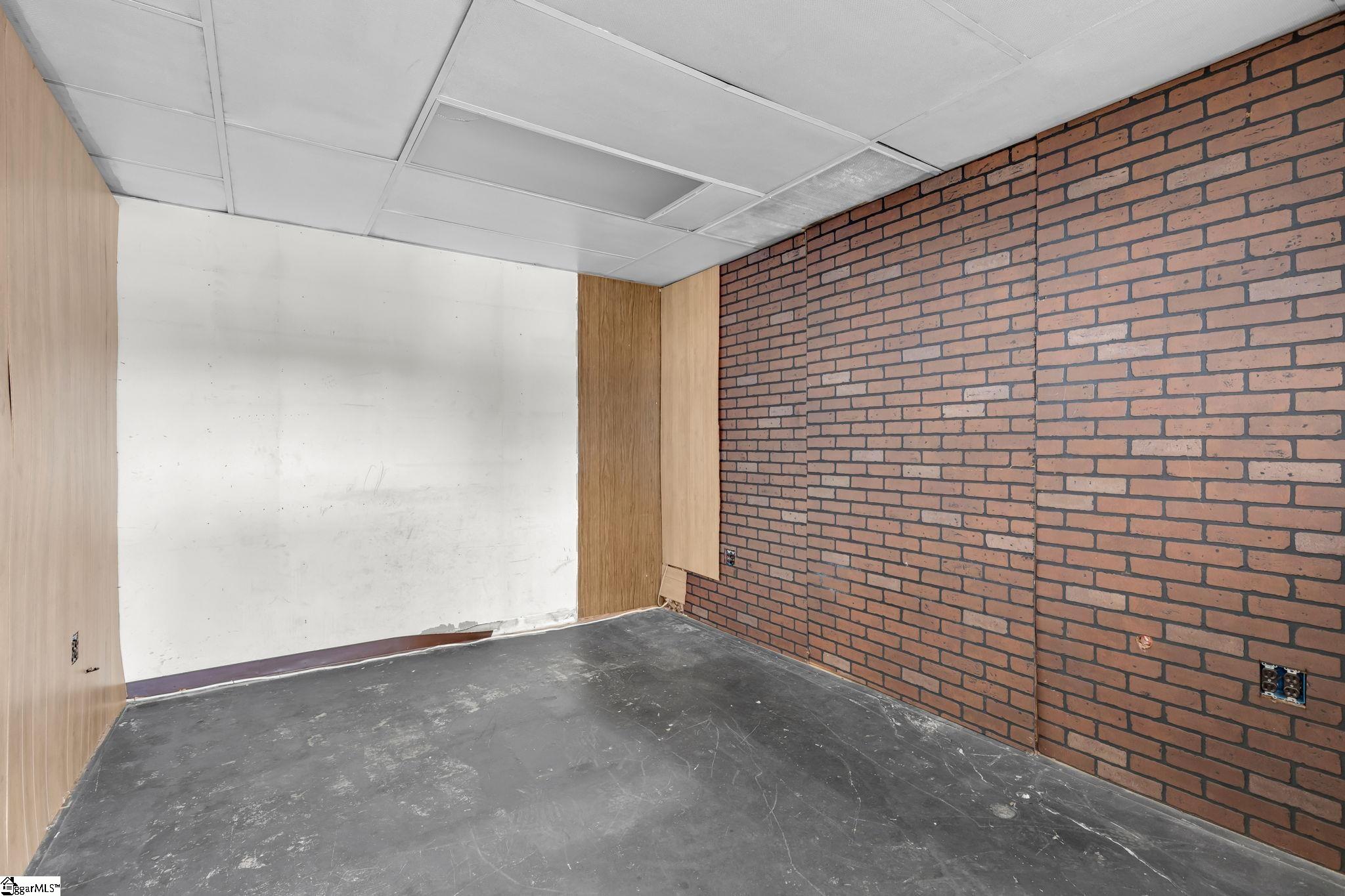 904 North Main Street Anderson, SC 29621 - Photo 10 of 36