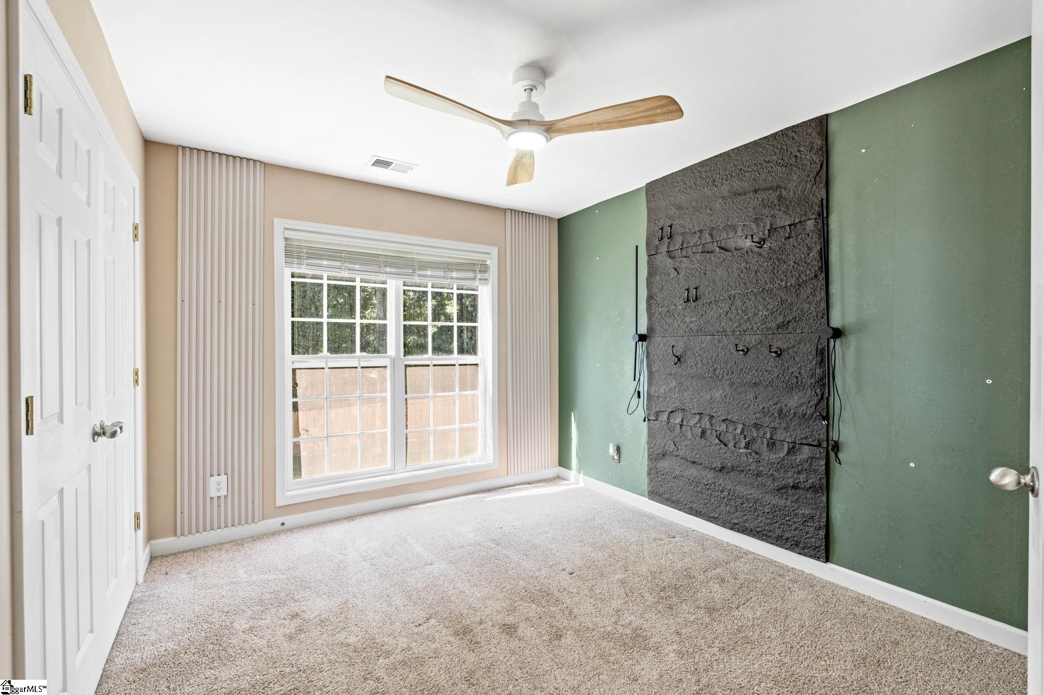 216 Barrett Drive Mauldin, SC 29662 - Photo 12 of 35